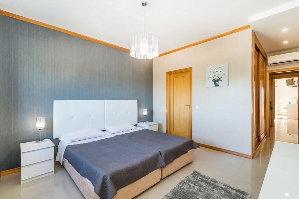 Fantastic Townhouse With Pool And Sea Views Villa Albufeira Ngoại thất bức ảnh